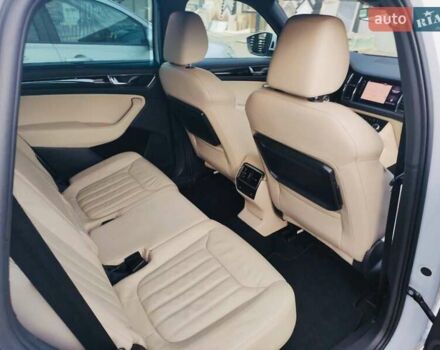 Білий Шкода Kodiaq, об'ємом двигуна 1.97 л та пробігом 190 тис. км за 30950 $, фото 21 на Automoto.ua