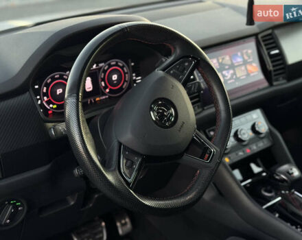 Белый Шкода Kodiaq, объемом двигателя 2 л и пробегом 195 тыс. км за 34999 $, фото 34 на Automoto.ua