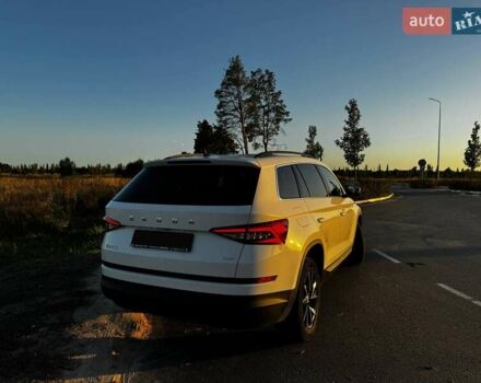 Белый Шкода Kodiaq, объемом двигателя 1.97 л и пробегом 61 тыс. км за 35500 $, фото 2 на Automoto.ua