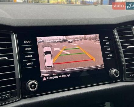 Білий Шкода Kodiaq, об'ємом двигуна 1.98 л та пробігом 75 тис. км за 29490 $, фото 25 на Automoto.ua