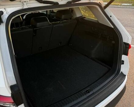 Белый Шкода Kodiaq, объемом двигателя 1.97 л и пробегом 61 тыс. км за 35500 $, фото 12 на Automoto.ua