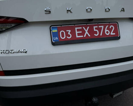 Белый Шкода Kodiaq, объемом двигателя 1.97 л и пробегом 270 тыс. км за 27999 $, фото 16 на Automoto.ua