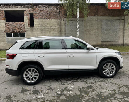 Белый Шкода Kodiaq, объемом двигателя 1.97 л и пробегом 237 тыс. км за 26500 $, фото 13 на Automoto.ua