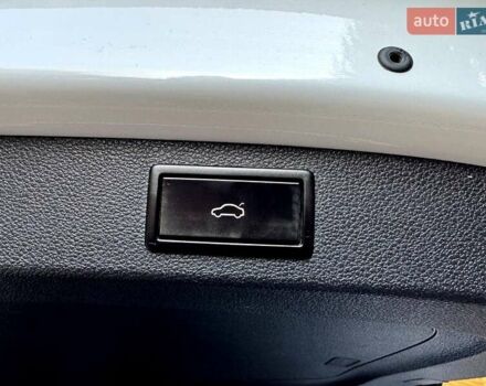 Белый Шкода Kodiaq, объемом двигателя 1.97 л и пробегом 82 тыс. км за 31900 $, фото 66 на Automoto.ua