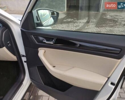 Білий Шкода Kodiaq, об'ємом двигуна 1.97 л та пробігом 190 тис. км за 30950 $, фото 25 на Automoto.ua