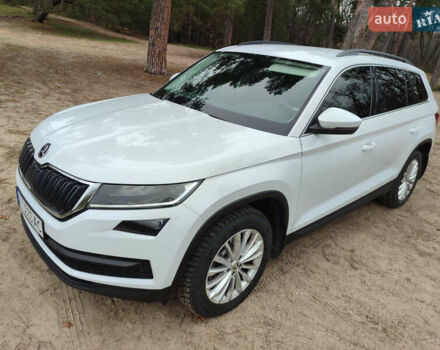 Белый Шкода Kodiaq, объемом двигателя 1.98 л и пробегом 74 тыс. км за 29500 $, фото 15 на Automoto.ua