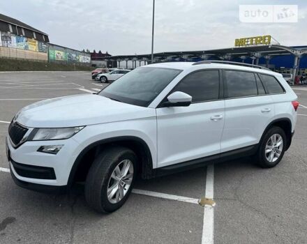 Білий Шкода Kodiaq, об'ємом двигуна 1.98 л та пробігом 150 тис. км за 24300 $, фото 8 на Automoto.ua