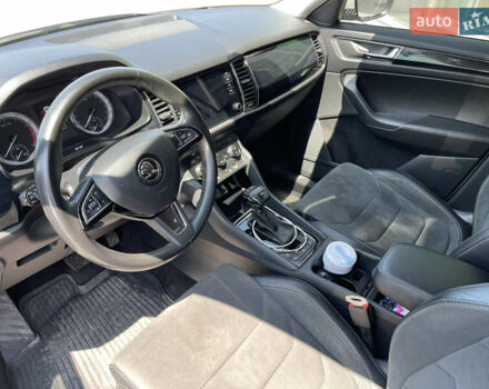 Белый Шкода Kodiaq, объемом двигателя 1.98 л и пробегом 234 тыс. км за 26000 $, фото 12 на Automoto.ua