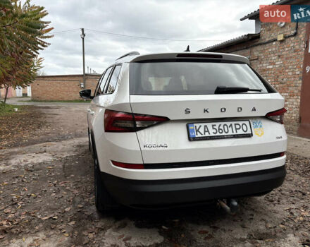 Белый Шкода Kodiaq, объемом двигателя 1.98 л и пробегом 232 тыс. км за 23000 $, фото 2 на Automoto.ua