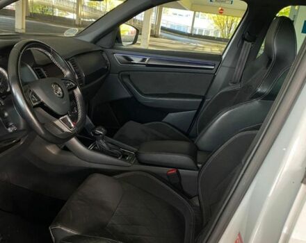 Шкода Kodiaq 2020 у Ужгороді на Automoto.ua Білий Шкода Kodiaq, об'ємом двигуна 2 л та пробігом 155 тис. км за 20960 $, фото 6 на Automoto.ua