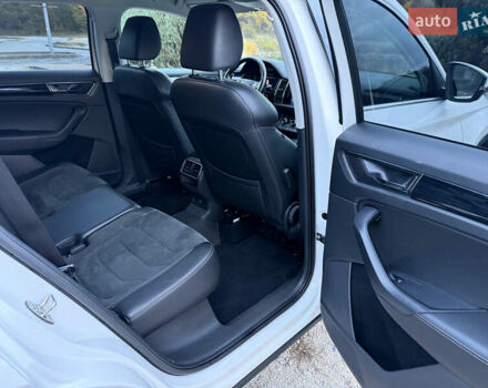 Белый Шкода Kodiaq, объемом двигателя 1.98 л и пробегом 95 тыс. км за 26699 $, фото 28 на Automoto.ua