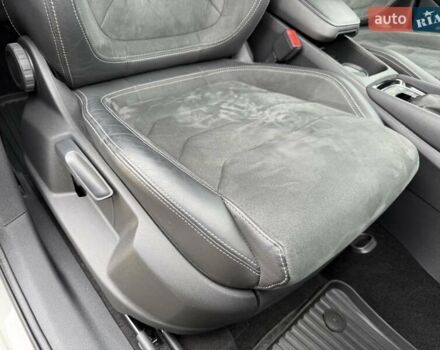 Белый Шкода Kodiaq, объемом двигателя 1.98 л и пробегом 56 тыс. км за 30500 $, фото 95 на Automoto.ua
