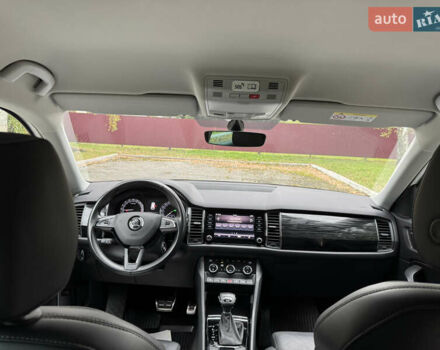 Белый Шкода Kodiaq, объемом двигателя 1.97 л и пробегом 237 тыс. км за 26500 $, фото 69 на Automoto.ua