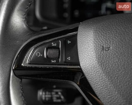 Белый Шкода Kodiaq, объемом двигателя 1.97 л и пробегом 202 тыс. км за 29900 $, фото 17 на Automoto.ua