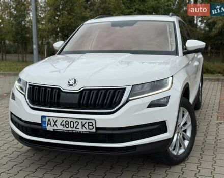 Белый Шкода Kodiaq, объемом двигателя 1.98 л и пробегом 56 тыс. км за 30500 $, фото 4 на Automoto.ua