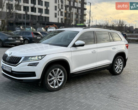 Білий Шкода Kodiaq, об'ємом двигуна 1.98 л та пробігом 197 тис. км за 22999 $, фото 8 на Automoto.ua