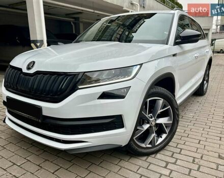Білий Шкода Kodiaq, об'ємом двигуна 1.98 л та пробігом 70 тис. км за 33700 $, фото 29 на Automoto.ua