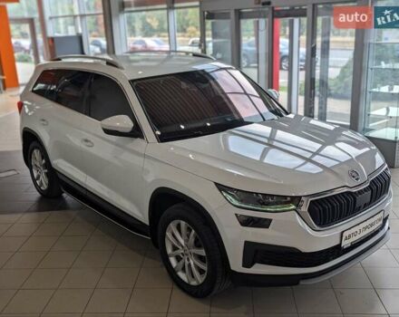 Белый Шкода Kodiaq, объемом двигателя 1.97 л и пробегом 80 тыс. км за 37500 $, фото 31 на Automoto.ua