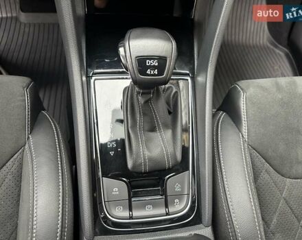 Белый Шкода Kodiaq, объемом двигателя 1.98 л и пробегом 70 тыс. км за 33900 $, фото 54 на Automoto.ua