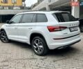 Белый Шкода Kodiaq, объемом двигателя 1.98 л и пробегом 70 тыс. км за 33900 $, фото 3 на Automoto.ua