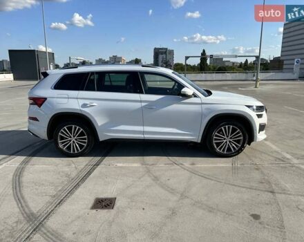 Белый Шкода Kodiaq, объемом двигателя 1.98 л и пробегом 77 тыс. км за 38900 $, фото 2 на Automoto.ua