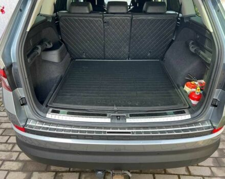 Белый Шкода Kodiaq, объемом двигателя 1.97 л и пробегом 102 тыс. км за 35000 $, фото 5 на Automoto.ua