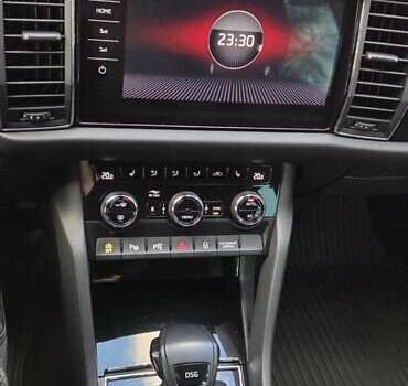 Белый Шкода Kodiaq, объемом двигателя 2 л и пробегом 200 тыс. км за 32000 $, фото 28 на Automoto.ua
