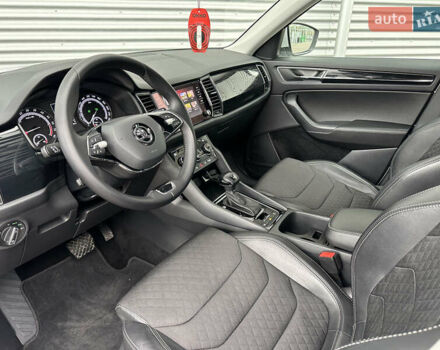 Белый Шкода Kodiaq, объемом двигателя 2 л и пробегом 199 тыс. км за 26750 $, фото 103 на Automoto.ua