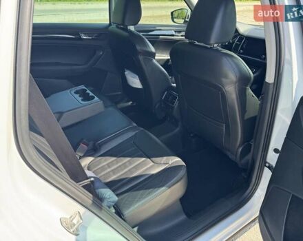 Белый Шкода Kodiaq, объемом двигателя 1.98 л и пробегом 104 тыс. км за 35300 $, фото 29 на Automoto.ua