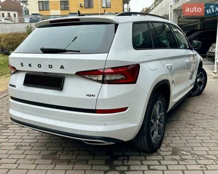 Білий Шкода Kodiaq, об'ємом двигуна 1.98 л та пробігом 70 тис. км за 33700 $, фото 6 на Automoto.ua