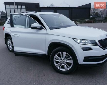 Білий Шкода Kodiaq, об'ємом двигуна 1.98 л та пробігом 100 тис. км за 34000 $, фото 10 на Automoto.ua