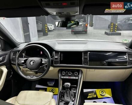 Шкода Kodiaq 2021 у Чернівцях на Automoto.ua Білий Шкода Kodiaq, об'ємом двигуна 1.97 л та пробігом 185 тис. км за 38000 $, фото 19 на Automoto.ua