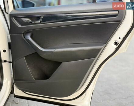 Білий Шкода Kodiaq, об'ємом двигуна 1.98 л та пробігом 197 тис. км за 22999 $, фото 42 на Automoto.ua