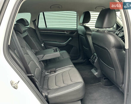 Белый Шкода Kodiaq, объемом двигателя 2 л и пробегом 199 тыс. км за 26750 $, фото 81 на Automoto.ua