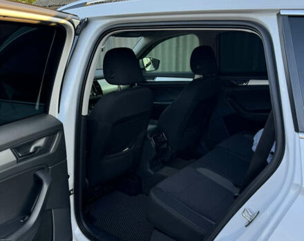 Белый Шкода Kodiaq, объемом двигателя 1.97 л и пробегом 120 тыс. км за 34000 $, фото 4 на Automoto.ua
