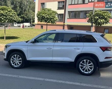 Белый Шкода Kodiaq, объемом двигателя 1.97 л и пробегом 159 тыс. км за 32500 $, фото 1 на Automoto.ua