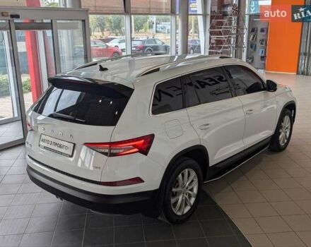 Белый Шкода Kodiaq, объемом двигателя 1.97 л и пробегом 80 тыс. км за 37500 $, фото 28 на Automoto.ua