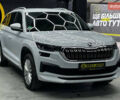 Шкода Kodiaq 2021 у Чернівцях на Automoto.ua Білий Шкода Kodiaq, об'ємом двигуна 1.97 л та пробігом 185 тис. км за 38000 $, фото 1 на Automoto.ua