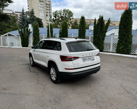 Белый Шкода Kodiaq, объемом двигателя 2 л и пробегом 94 тыс. км за 33900 $, фото 6 на Automoto.ua