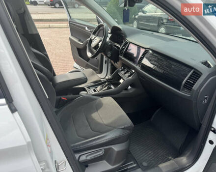 Белый Шкода Kodiaq, объемом двигателя 1.97 л и пробегом 26 тыс. км за 37900 $, фото 16 на Automoto.ua