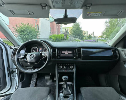 Белый Шкода Kodiaq, объемом двигателя 1.98 л и пробегом 57 тыс. км за 26500 $, фото 10 на Automoto.ua