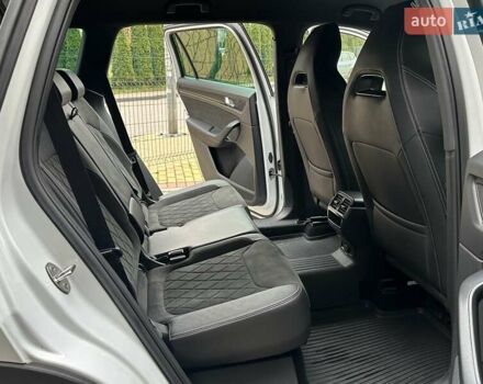 Белый Шкода Kodiaq, объемом двигателя 1.98 л и пробегом 70 тыс. км за 33900 $, фото 37 на Automoto.ua