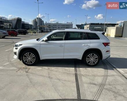 Белый Шкода Kodiaq, объемом двигателя 1.98 л и пробегом 77 тыс. км за 38900 $, фото 6 на Automoto.ua