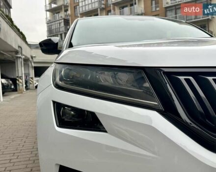 Белый Шкода Kodiaq, объемом двигателя 1.98 л и пробегом 70 тыс. км за 33900 $, фото 22 на Automoto.ua