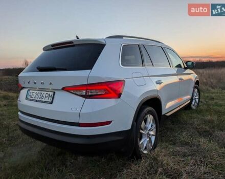 Белый Шкода Kodiaq, объемом двигателя 1.98 л и пробегом 100 тыс. км за 34000 $, фото 29 на Automoto.ua