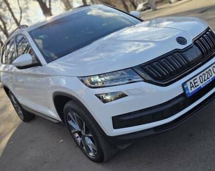 Белый Шкода Kodiaq, объемом двигателя 2 л и пробегом 200 тыс. км за 32000 $, фото 9 на Automoto.ua