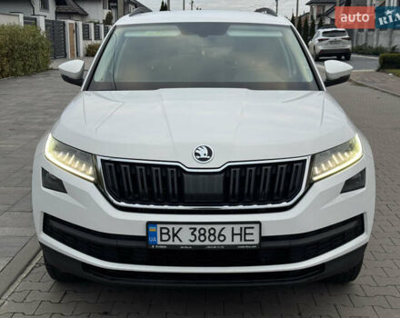 Білий Шкода Kodiaq, об'ємом двигуна 1.98 л та пробігом 192 тис. км за 24900 $, фото 2 на Automoto.ua