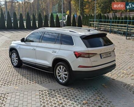 Белый Шкода Kodiaq, объемом двигателя 1.97 л и пробегом 80 тыс. км за 37500 $, фото 16 на Automoto.ua