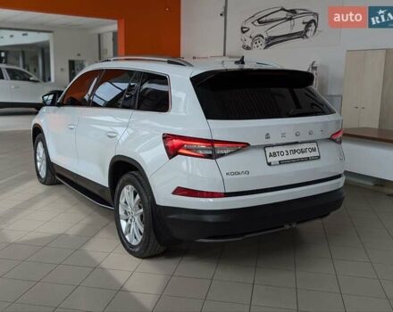 Белый Шкода Kodiaq, объемом двигателя 1.97 л и пробегом 80 тыс. км за 37500 $, фото 25 на Automoto.ua
