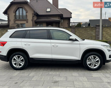 Білий Шкода Kodiaq, об'ємом двигуна 1.98 л та пробігом 192 тис. км за 24900 $, фото 4 на Automoto.ua